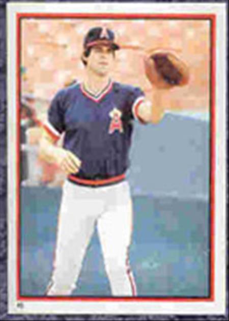 1983 Topps Baseball Stickers     045      Bob Boone